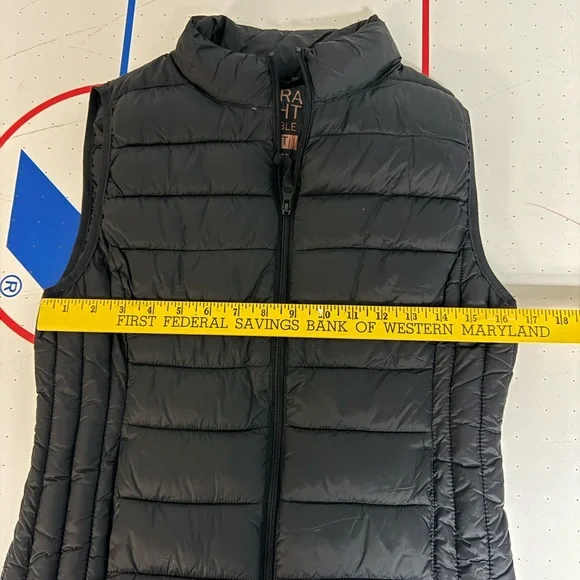 Love Tree Black Quilted Puffer Vest - Picture 7 of 8